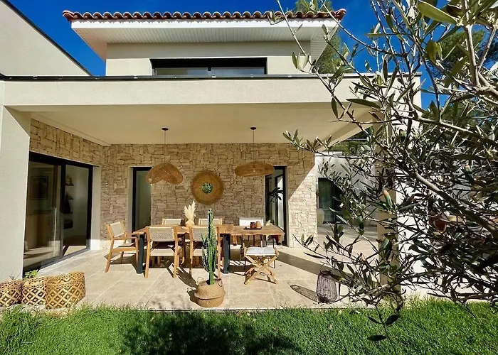 Sublime Avec Piscine Et Villa
